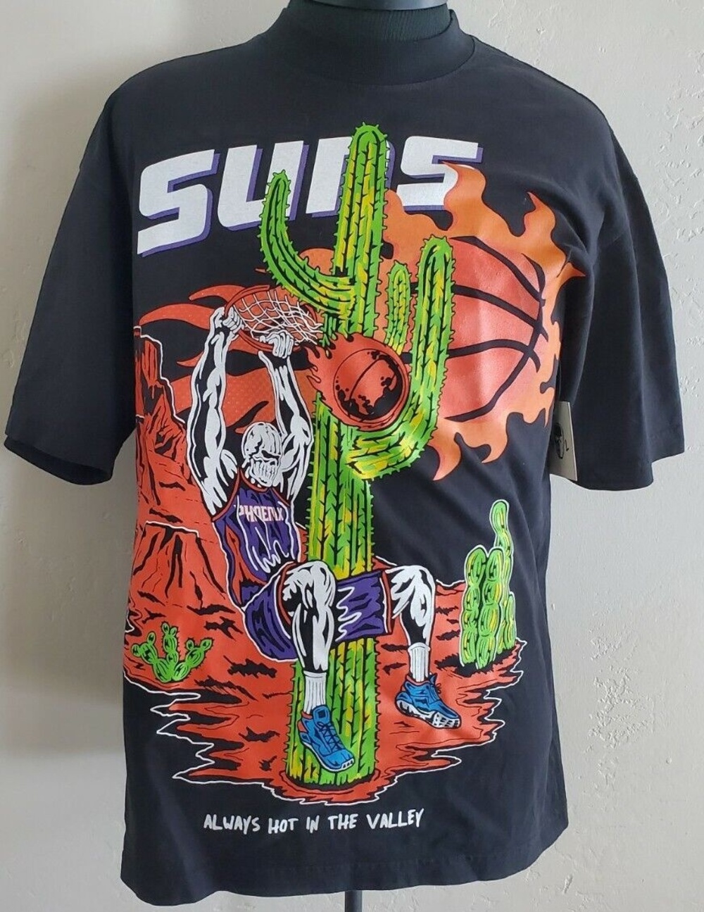 Men's Phoenix Suns Always Hot In The Valley Warren Lotas T-Shirt Tee Medium NWT